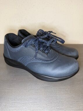 SAS Walk Easy Womens 6.5M Walking Shoes Blue Nubuck Leather Sneakers Lace Up